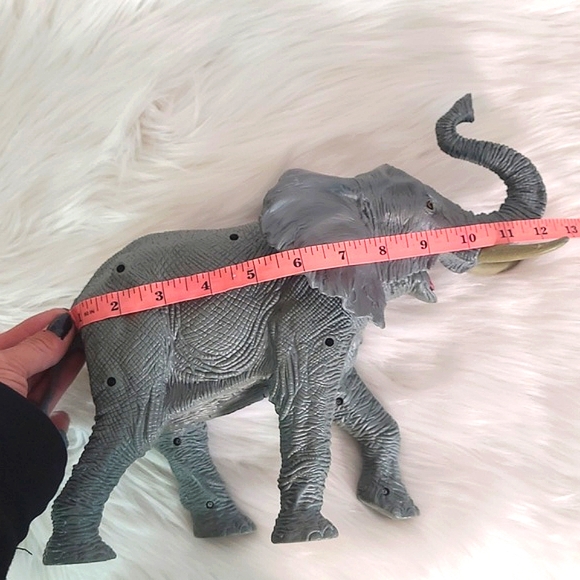 2020 Animal Planet Realistic African Elephant Battery Operated Sound Making Toy - Picture 14 of 17